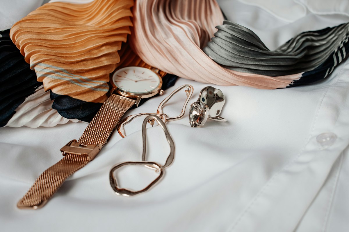 Sunglasses and small accessories